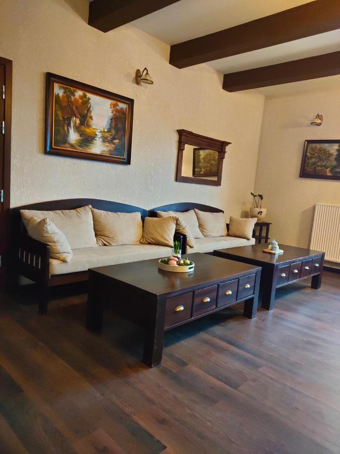 Osrodek Bialy Lew Bed & Breakfast Wojciechow  Ngoại thất bức ảnh