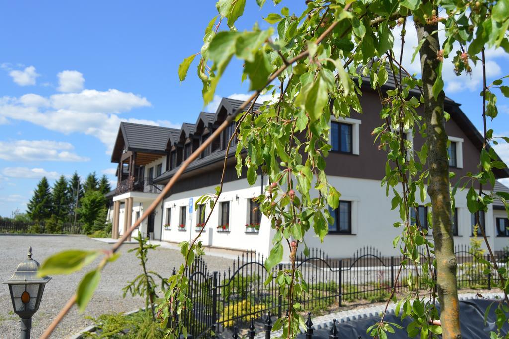 Osrodek Bialy Lew Bed & Breakfast Wojciechow  Ngoại thất bức ảnh